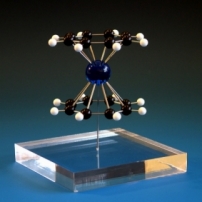 A model of a cerocene (Ce(cot)2) molecule on a clear base