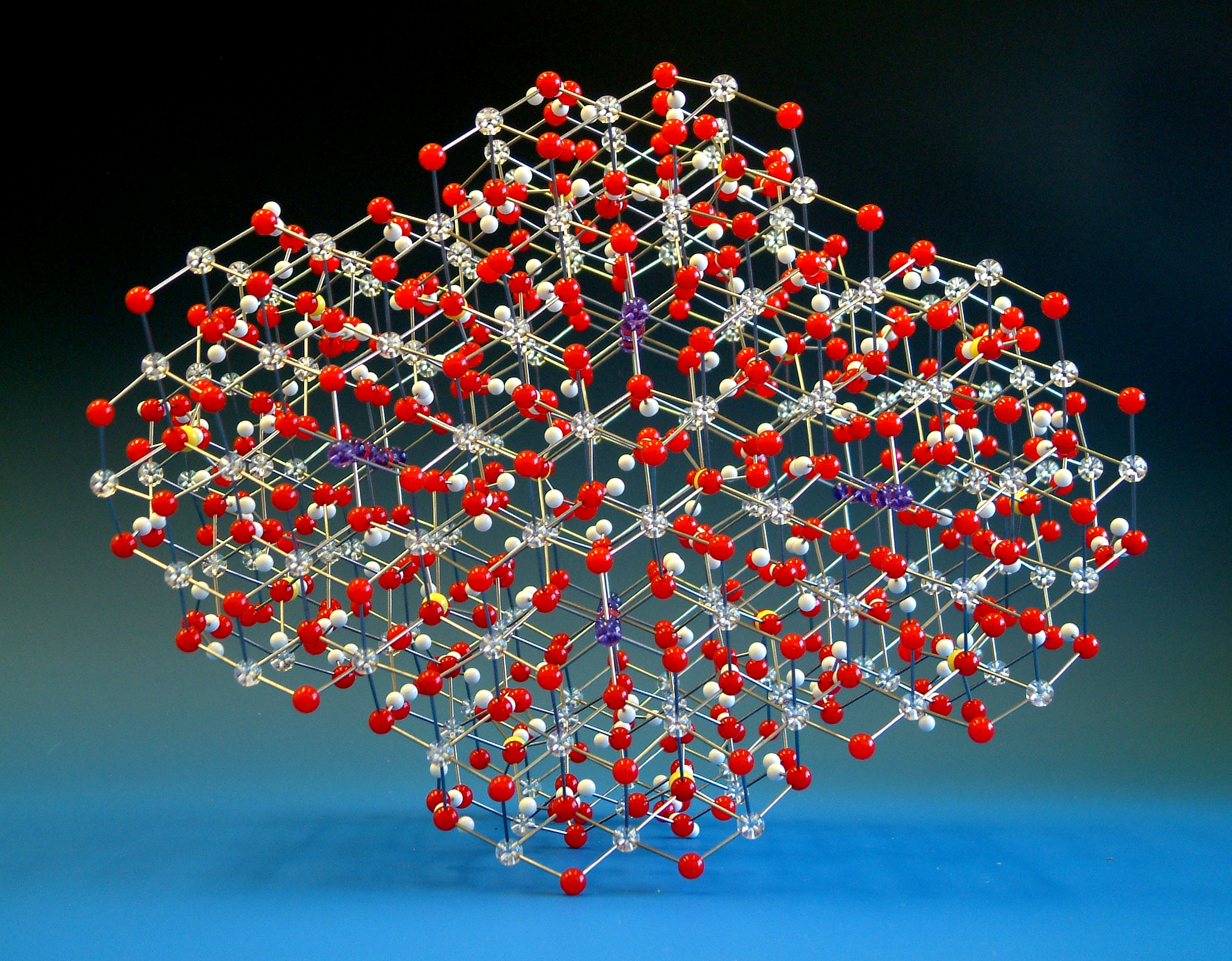 Кристаллическая решетка воды молекулярная